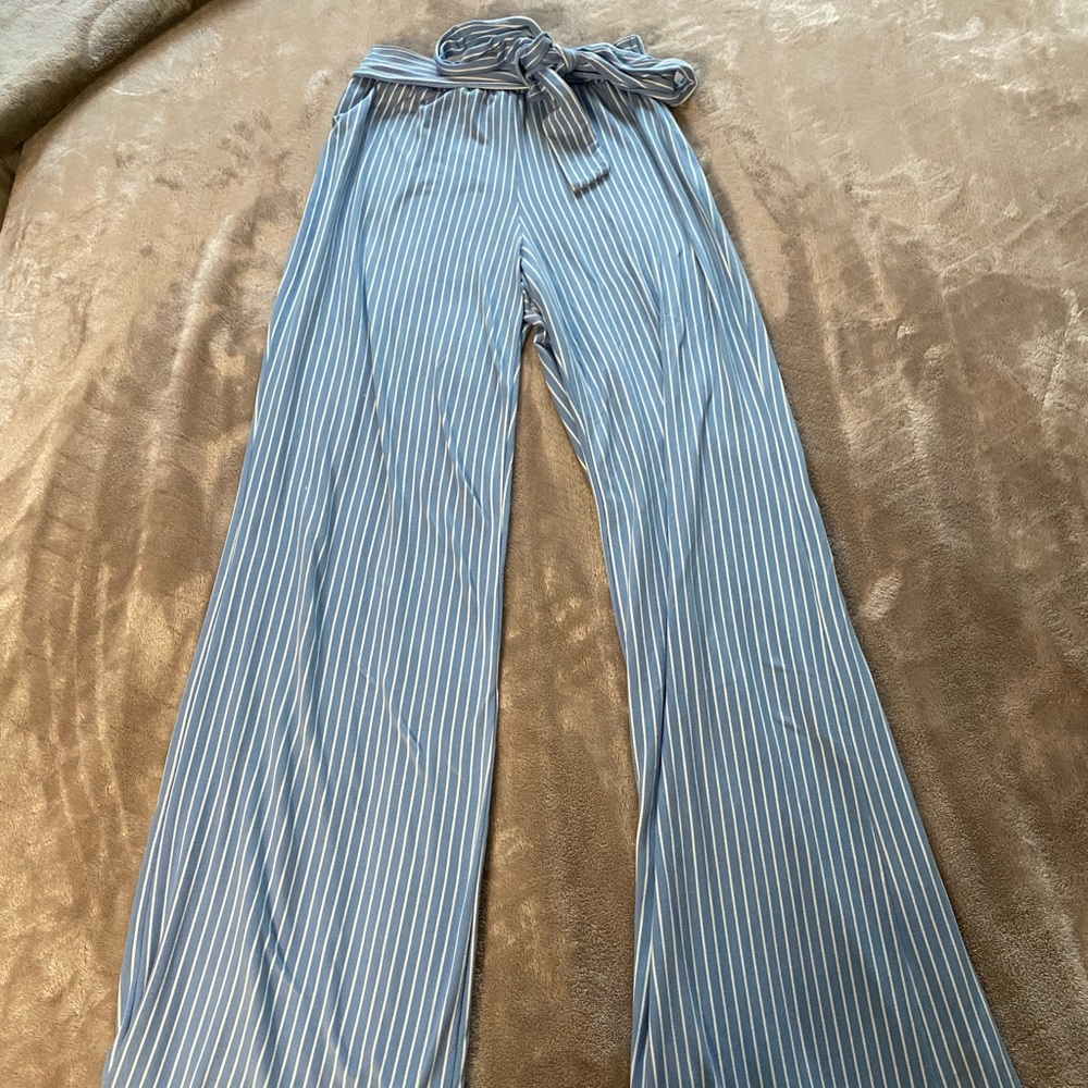 Wide leg pants
